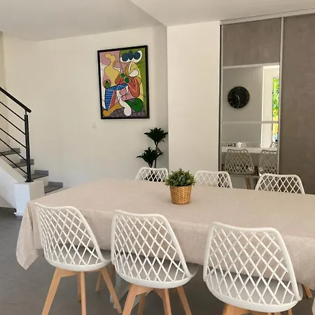Casa vacanze La Maison Du Citronnier Est Climatisée Avec Garage à 5 Min à Pied Des Grands Buffets Et 10 Min Des Halles *
