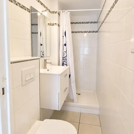 La Maison Du Citronnier Est Climatisée Avec Garage à 5 Min à Pied Des Grands Buffets Et 10 Min Des Halles Casa vacanze *